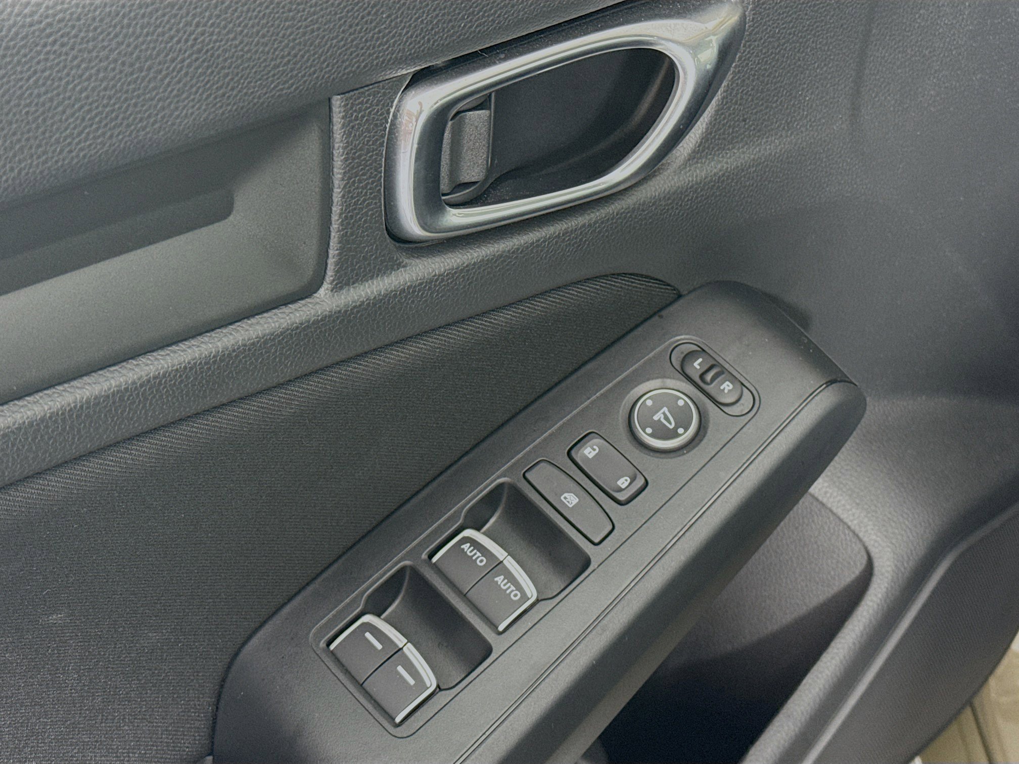 Certified 2025 Honda Civic Sport image 17