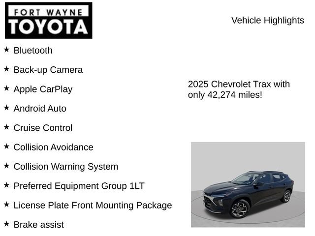 Used 2025 Chevrolet Trax LT FWD image 7