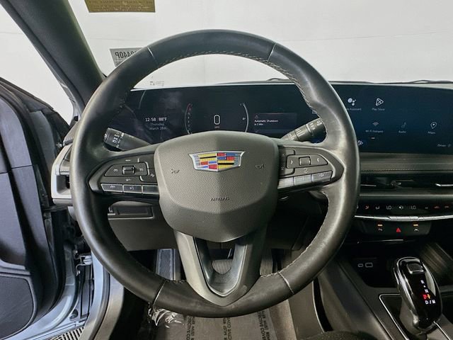 Used 2024 Cadillac XT4 Premium Luxury image 13