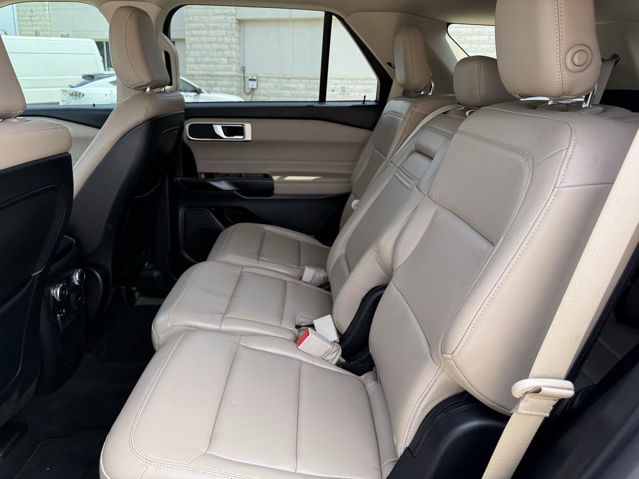 Certified 2020 Ford Explorer XLT RWD image 26