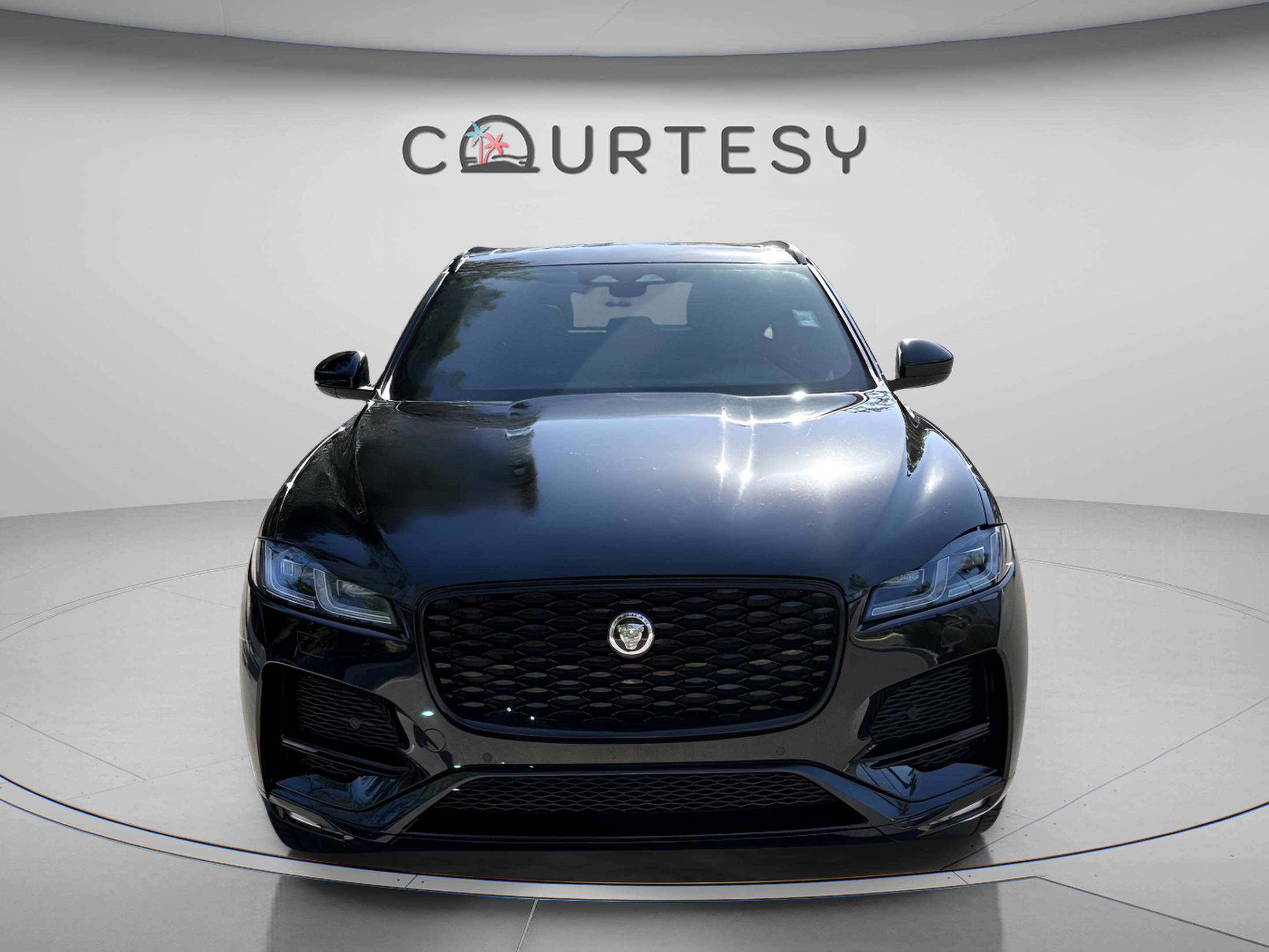 Used 2022 Jaguar F-PACE S AWD/4WD image 10
