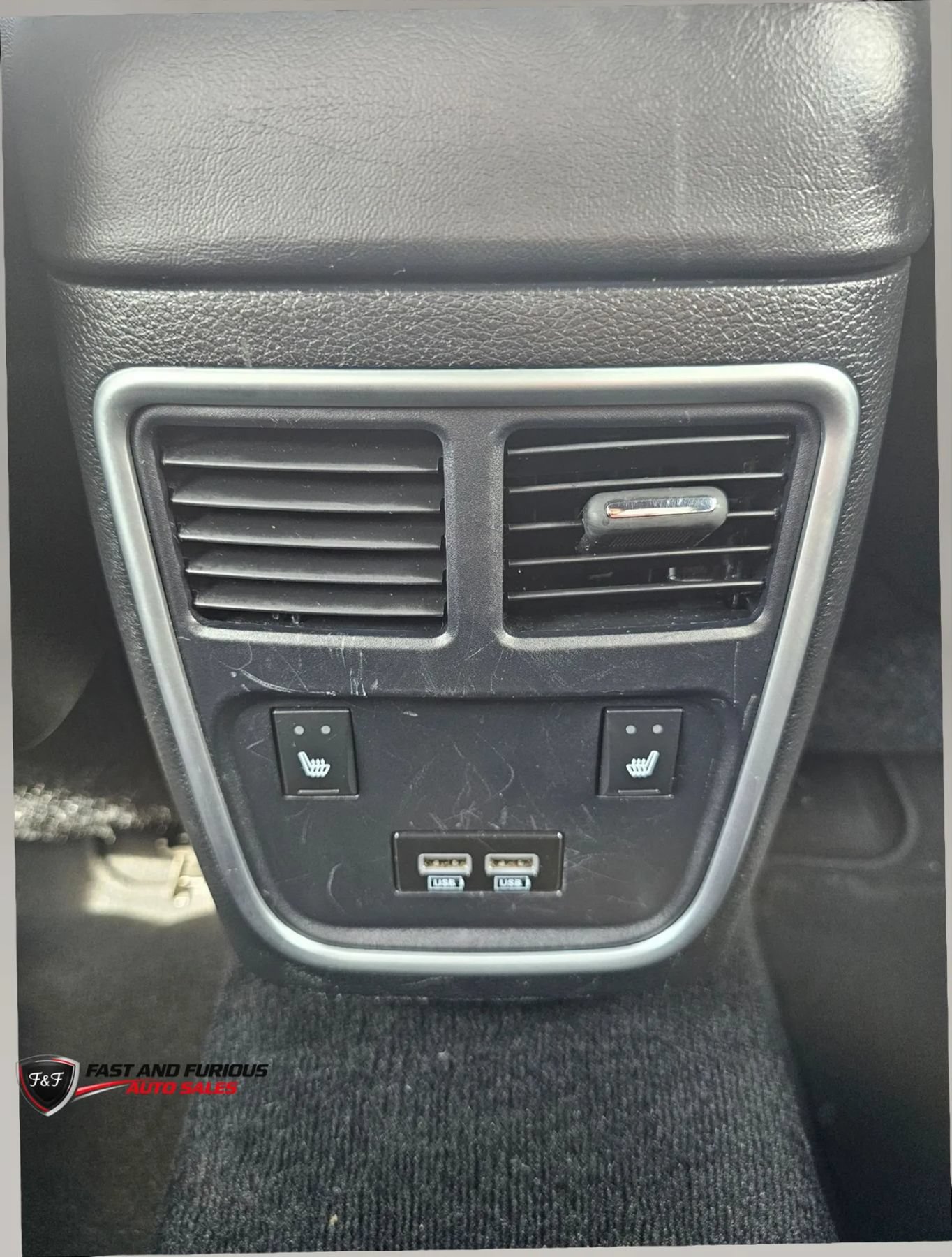 Used 2021 Dodge Charger SXT w/ Leather Interior Group RWD image 11