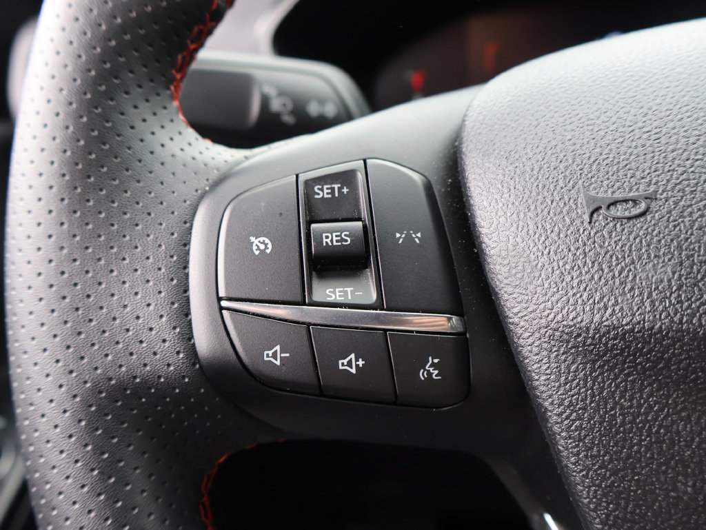 Used 2025 Ford Escape ST-Line AWD/4WD image 24