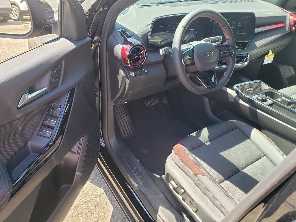 New 2026 Chevrolet Equinox RS w/ Convenience Package III FWD image 12