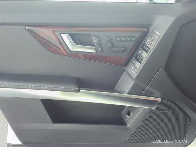 Used 2013 Mercedes-Benz GLK 350 4MATIC image 15