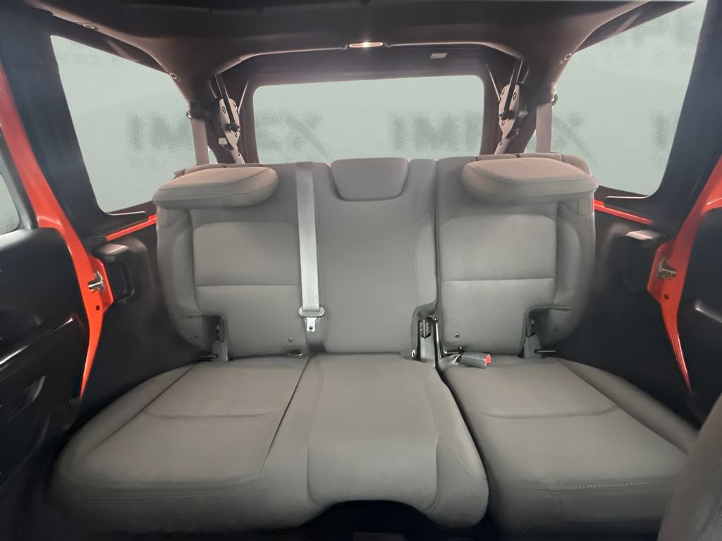 Used 2018 Jeep Wrangler Unlimited Sport S AWD/4WD image 6