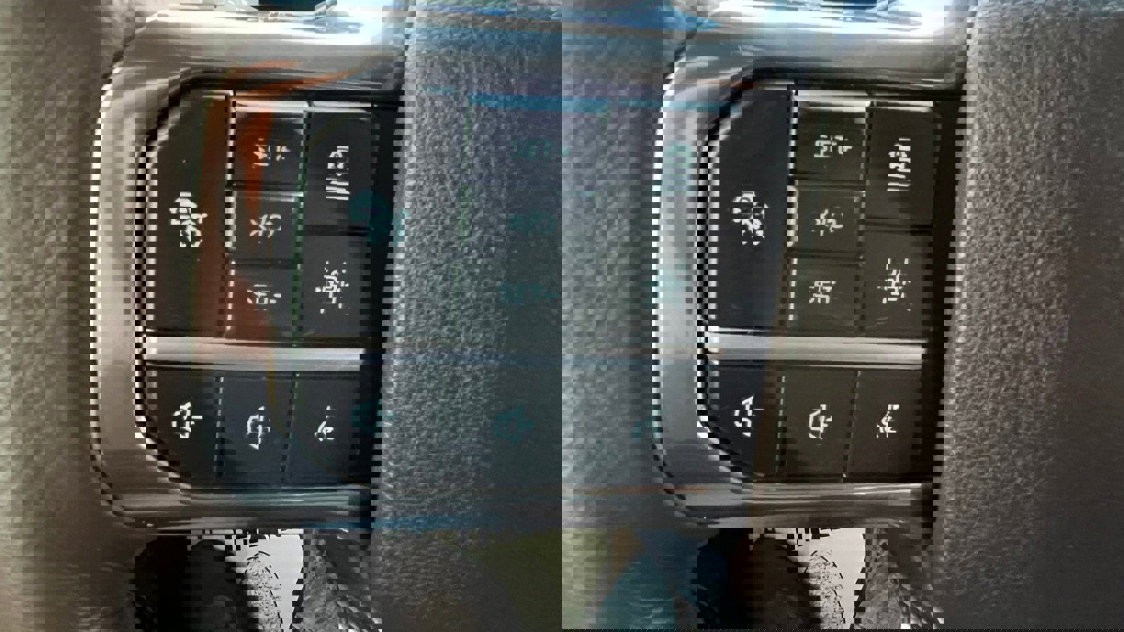 Used 2024 Ford Expedition King Ranch image 14