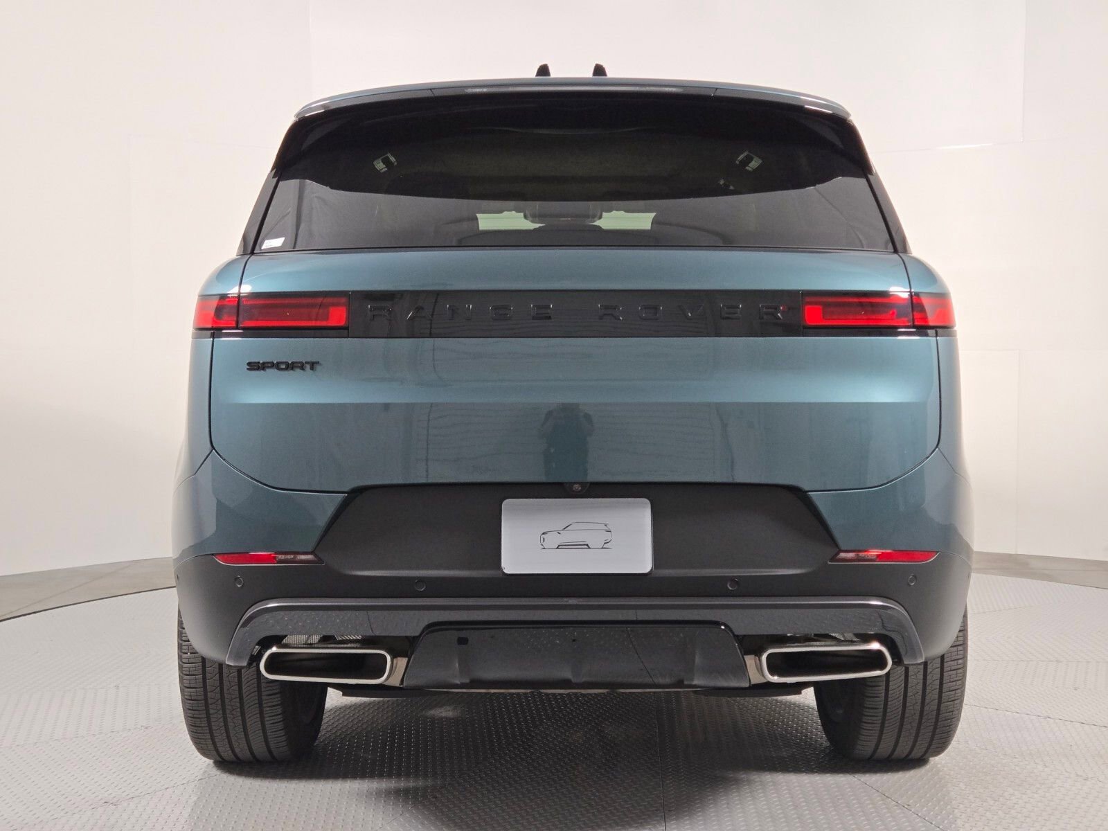 Used 2025 Land Rover Range Rover Sport SE image 6