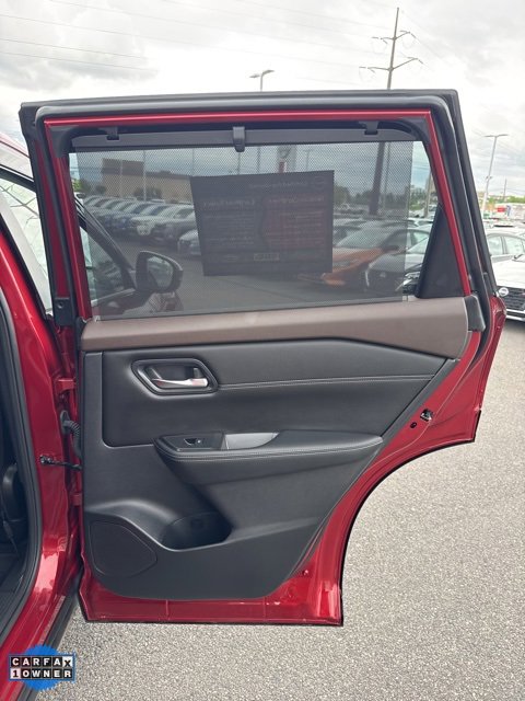 Certified 2022 Nissan Rogue SV w/ SV Premium Package image 18