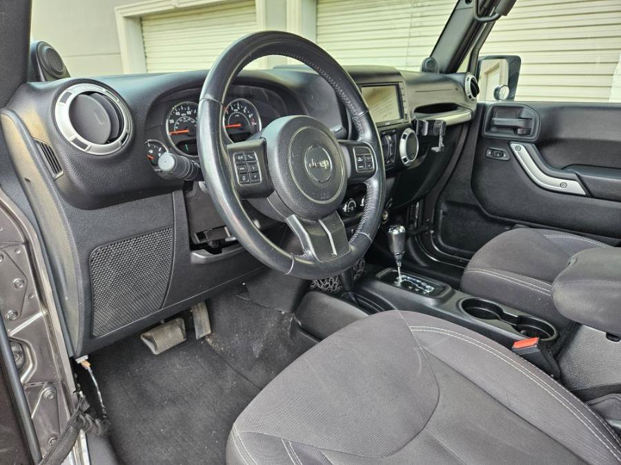 Used 2014 Jeep Wrangler Unlimited Sahara w/ Dual Top Group image 16