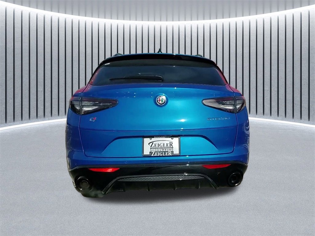 Used 2024 Alfa Romeo Stelvio Veloce image 10