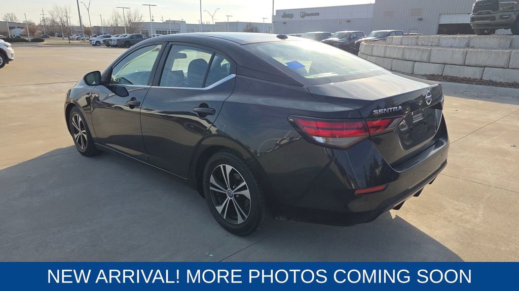 Used 2021 Nissan Sentra SV image 3