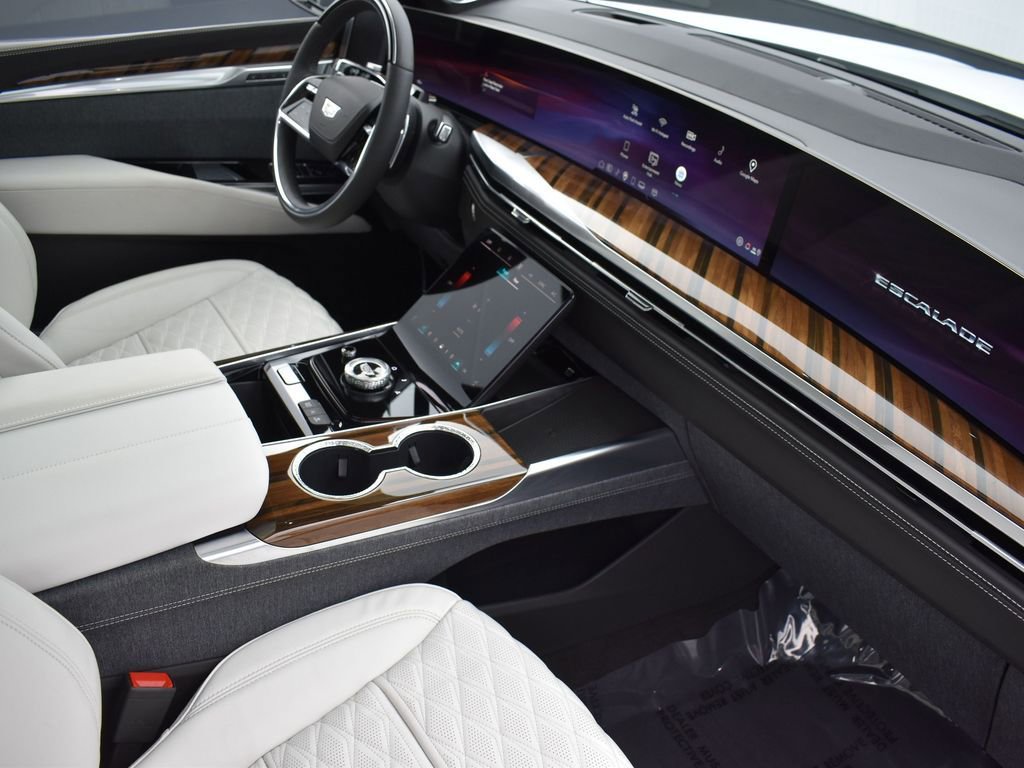 Certified 2026 Cadillac Escalade Platinum Sport w/ LPO, ONYX Package image 39