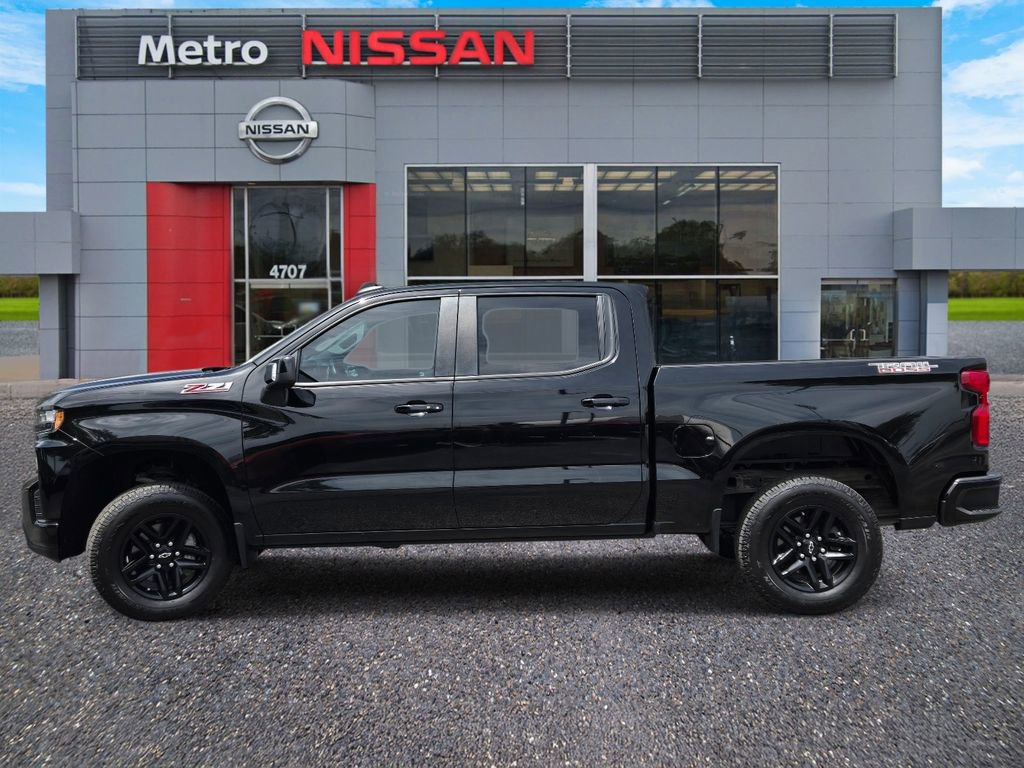 Used 2021 Chevrolet Silverado 1500 LT Trail Boss w/ Convenience Package II AWD/4WD image 3