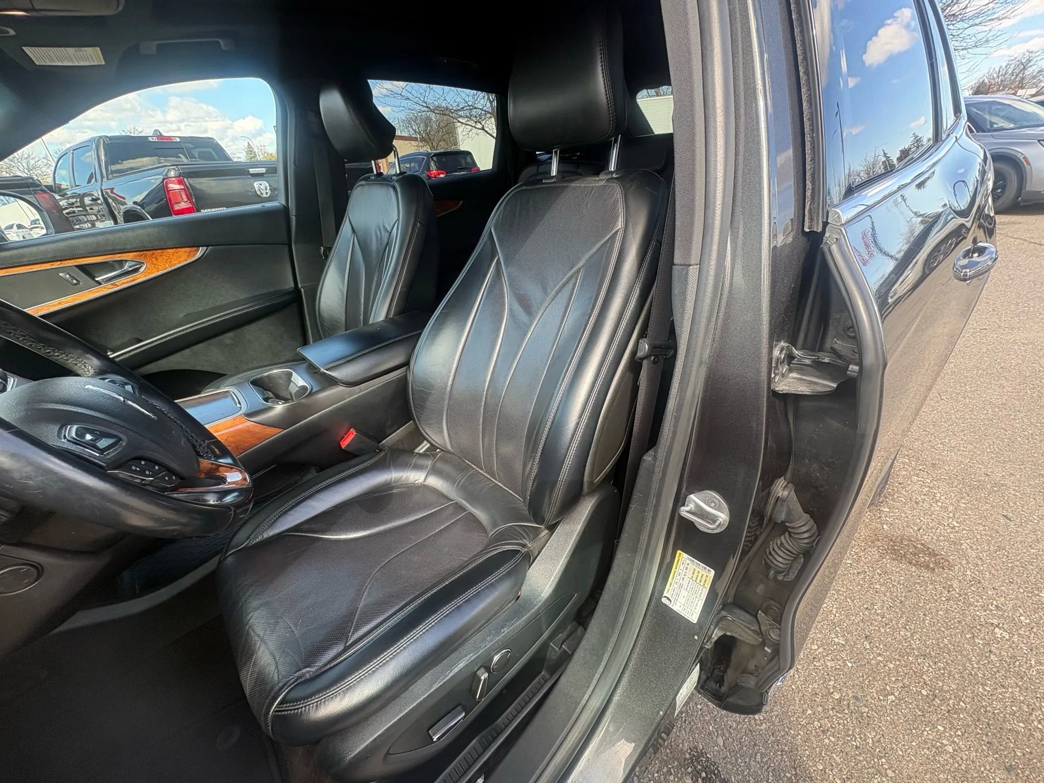 Used 2018 Lincoln MKX Reserve image 8