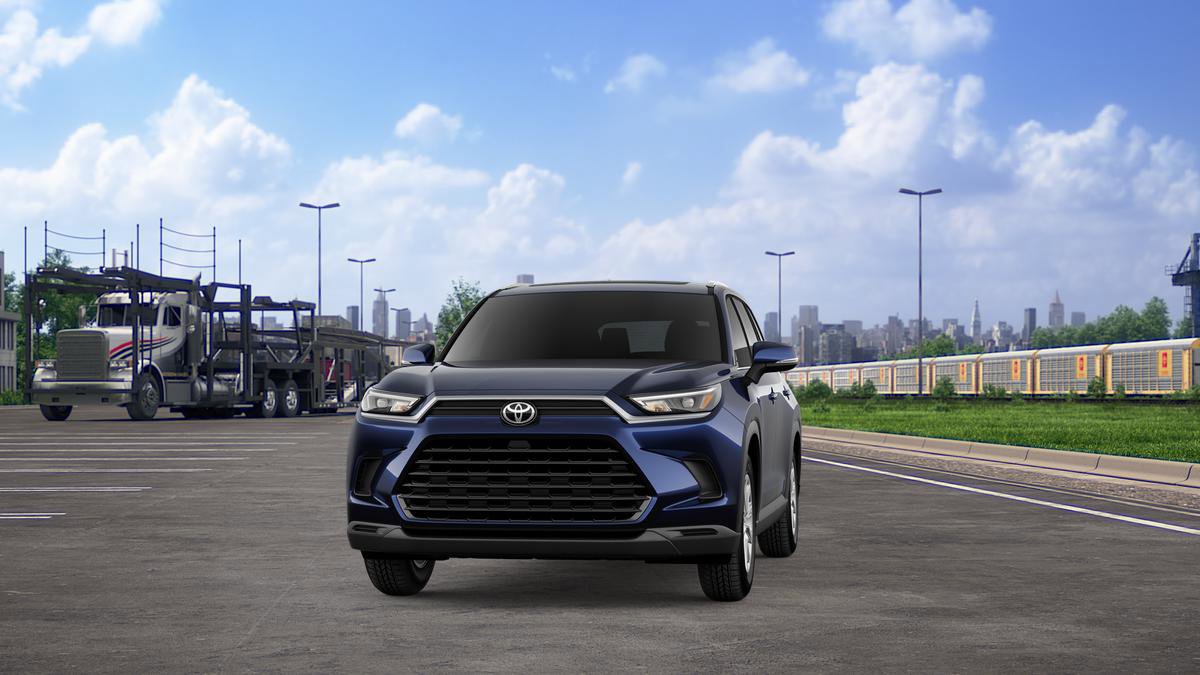 New 2026 Toyota Grand Highlander XLE image 3