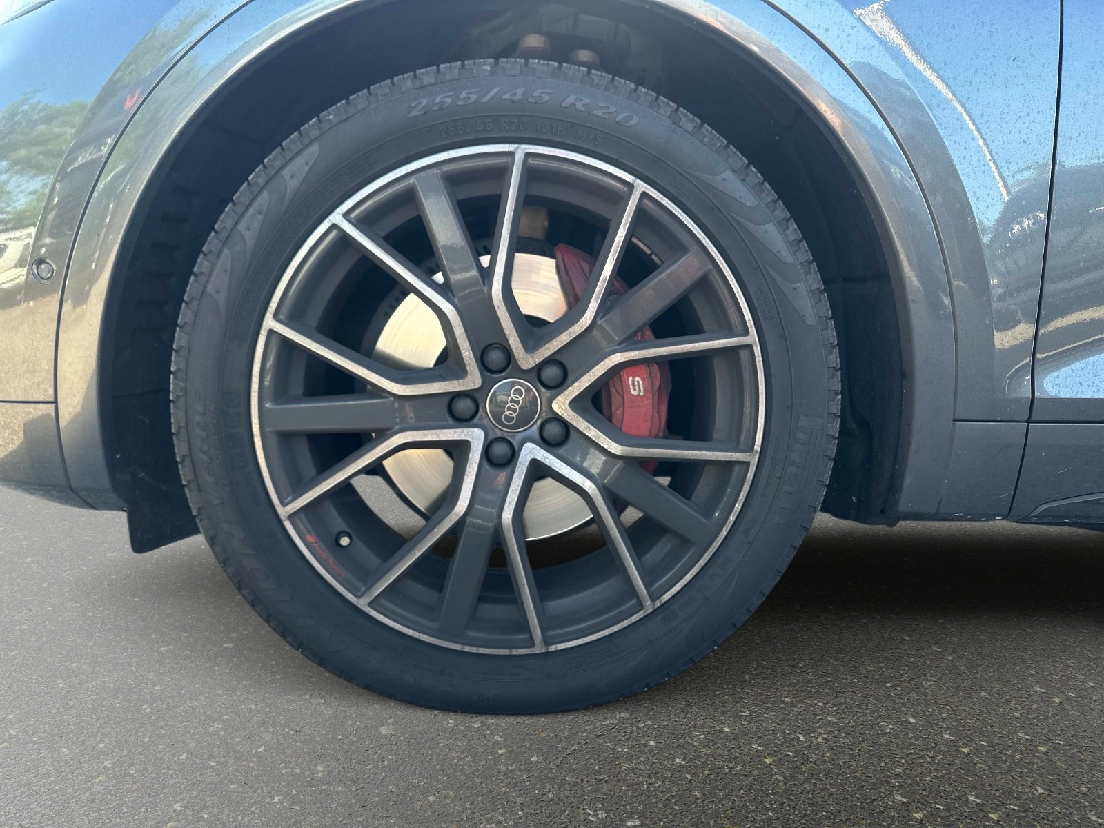 Used 2024 Audi SQ5 Prestige w/ Prestige Package image 5