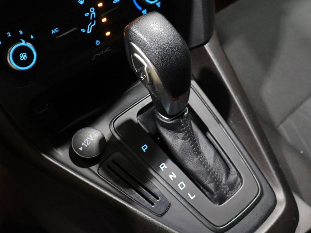 Used 2018 Ford Focus SE image 28