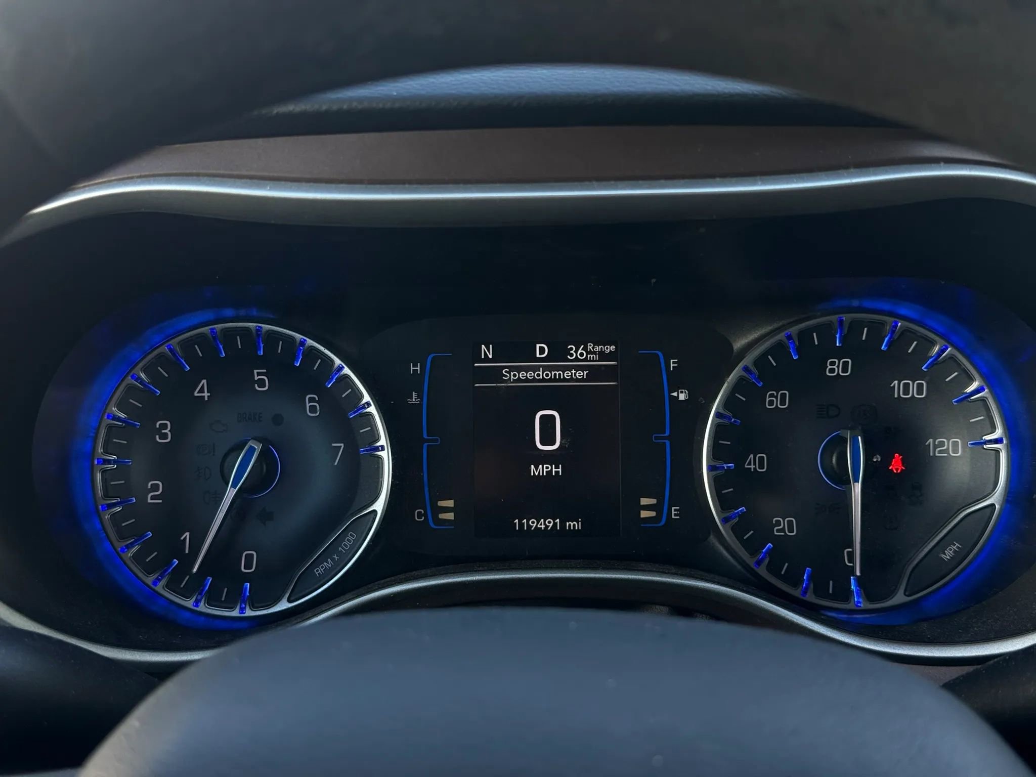 Used 2017 Chrysler Pacifica Touring Plus w/ Tire & Wheel Group FWD image 14