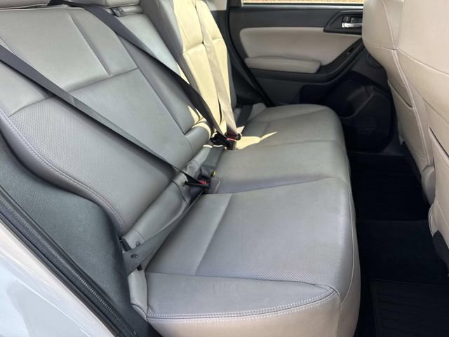 Used 2015 Subaru Forester 2.5i Touring w/ Eyesight & Navigation System image 11