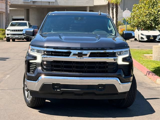 Used 2024 Chevrolet Silverado 1500 LT AWD/4WD image 3