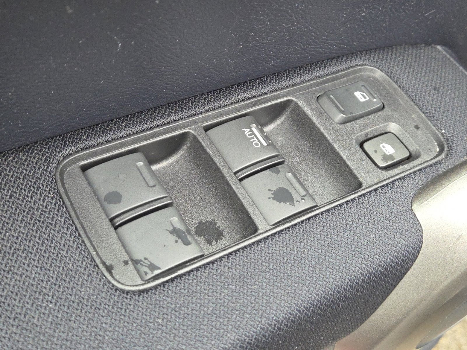 Used 2011 Honda CR-V SE image 20