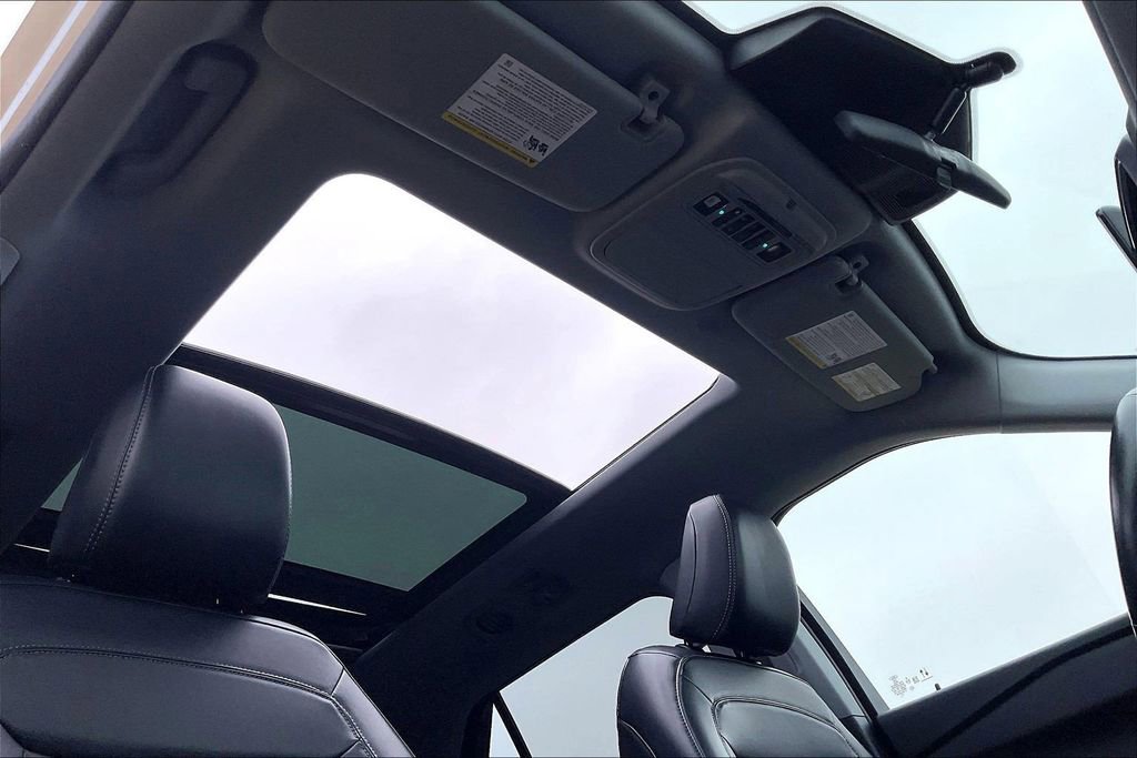 Used 2021 Ford Explorer XLT w/ Equipment Group 202A image 22