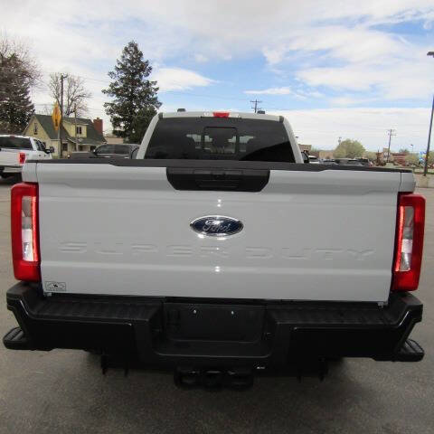 Used 2025 Ford F350 XL RWD image 5