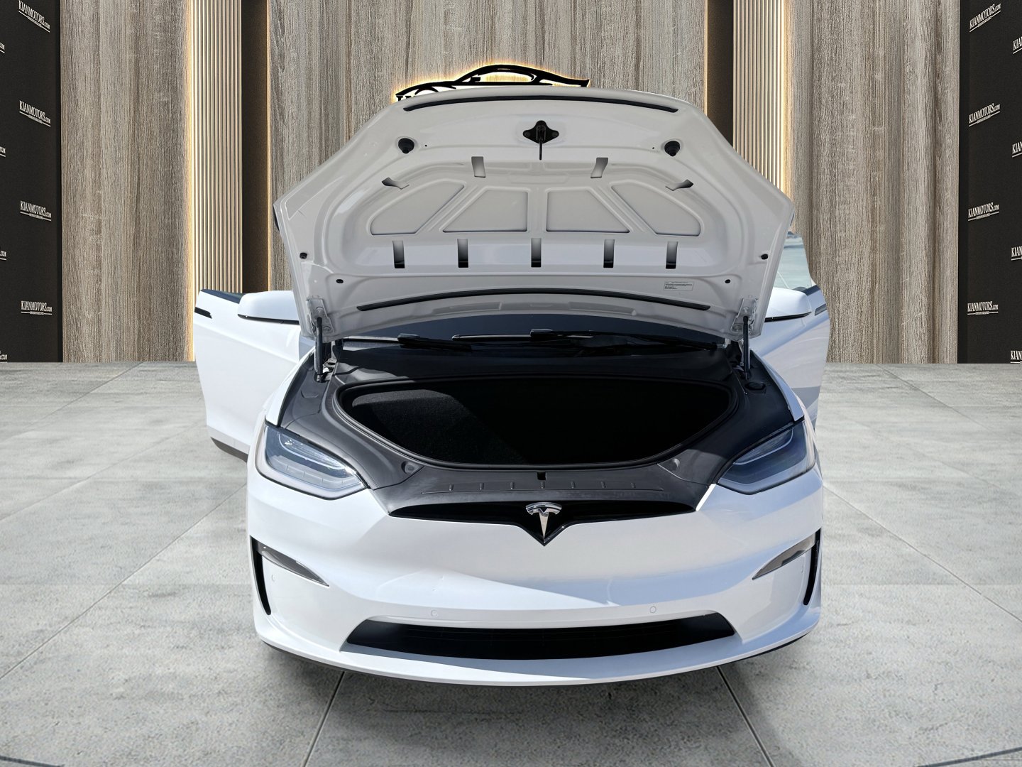 Used 2023 Tesla Model X image 17