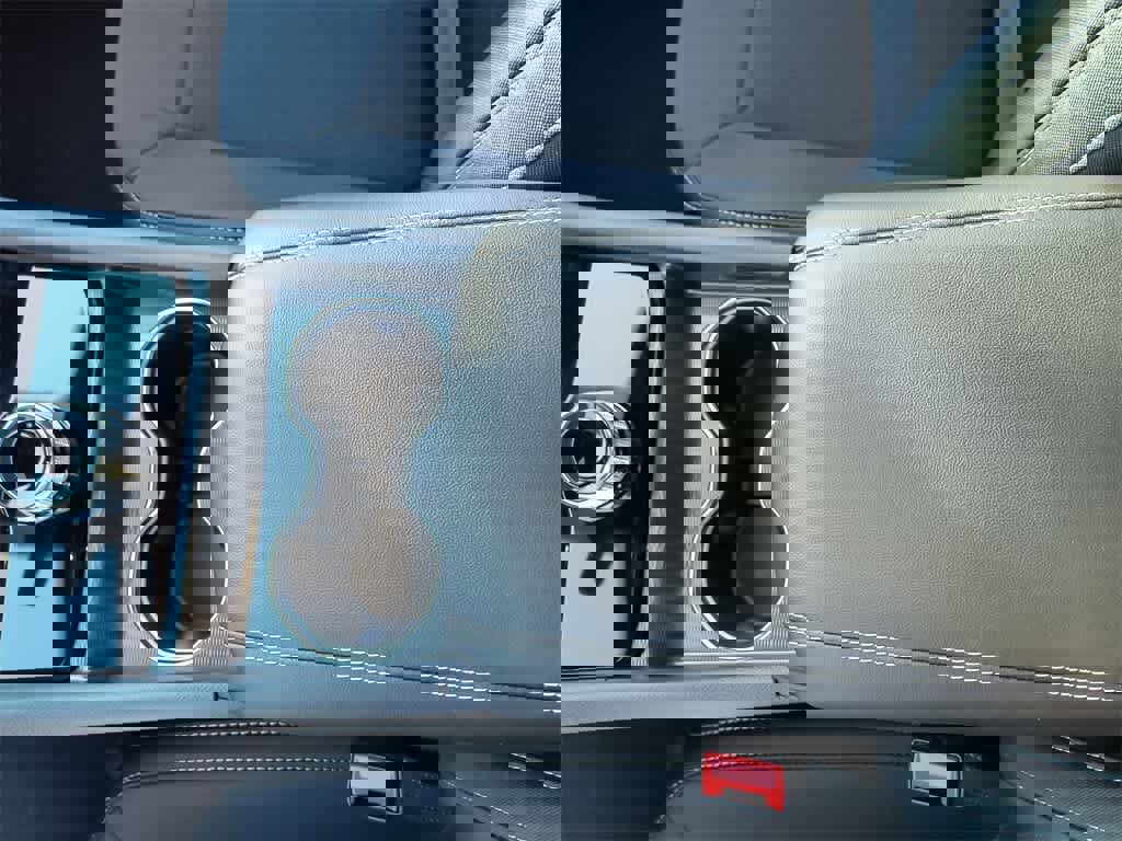 New 2025 Jeep Grand Cherokee Laredo X w/ Luxury Tech Group I image 20