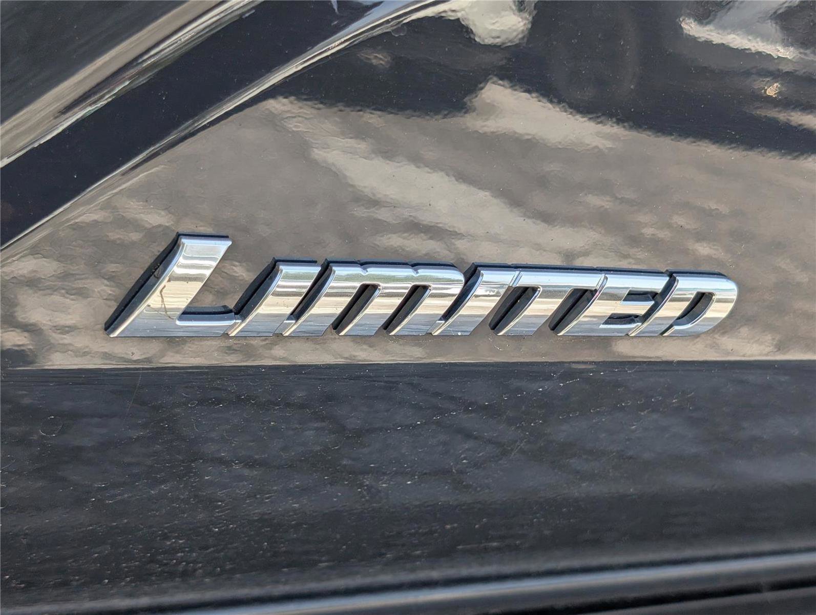 Used 2025 Toyota 4Runner Limited image 8