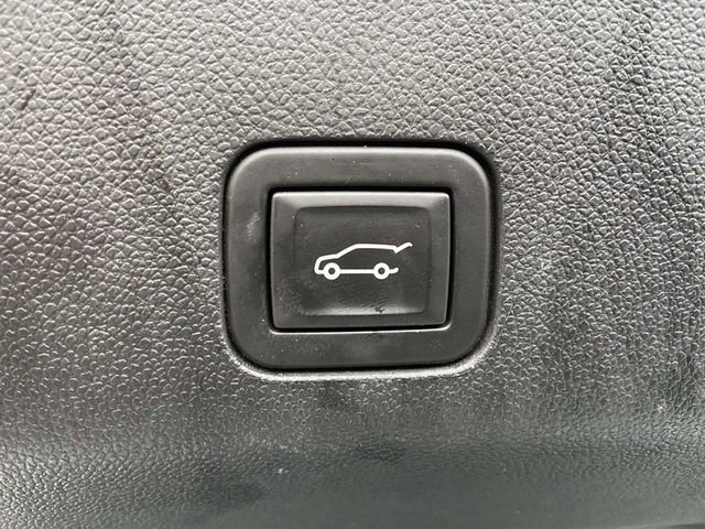 Used 2024 Chevrolet Tahoe LT image 9