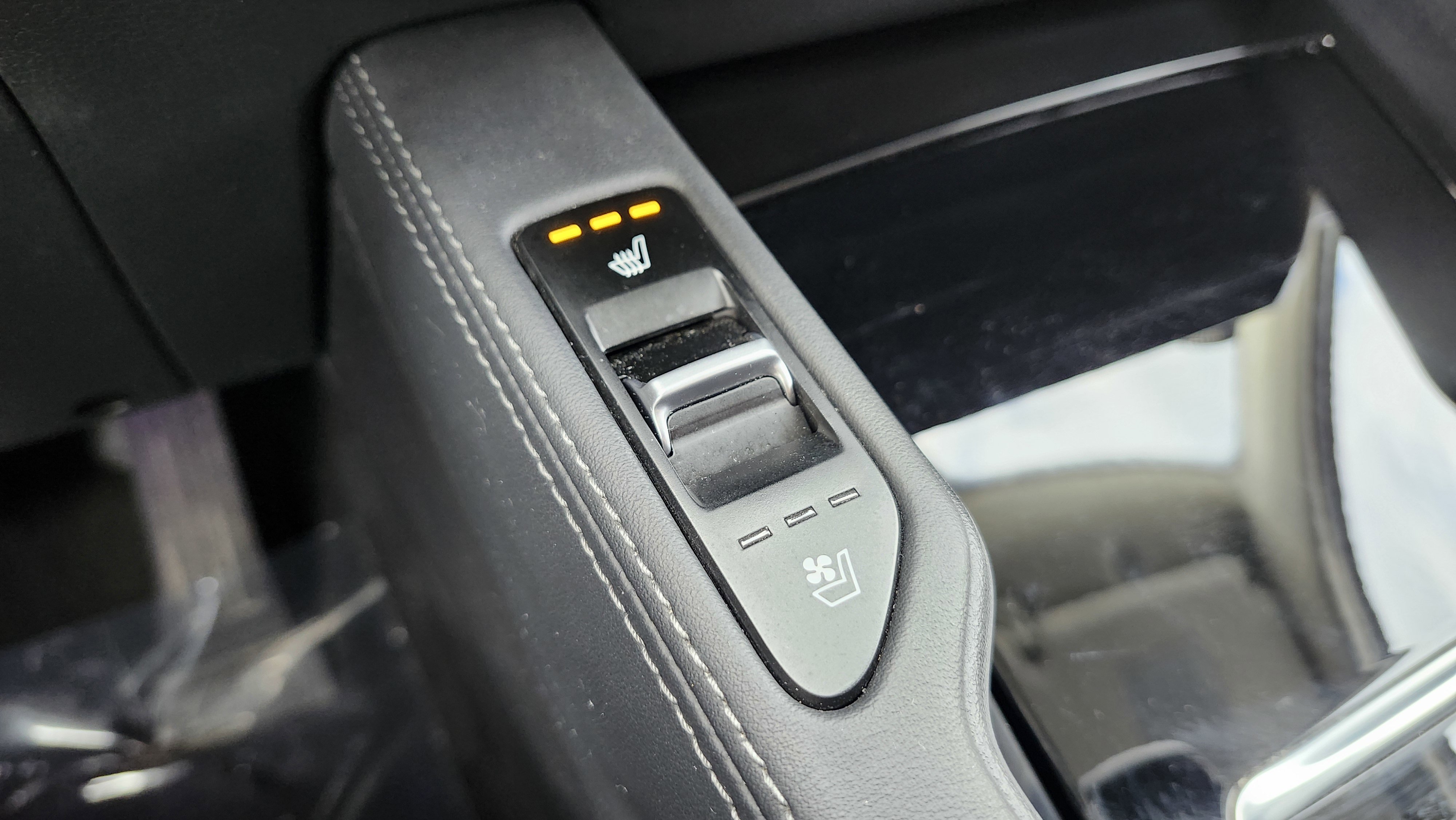 Used 2020 Kia Telluride EX w/ EX Premium Package image 11