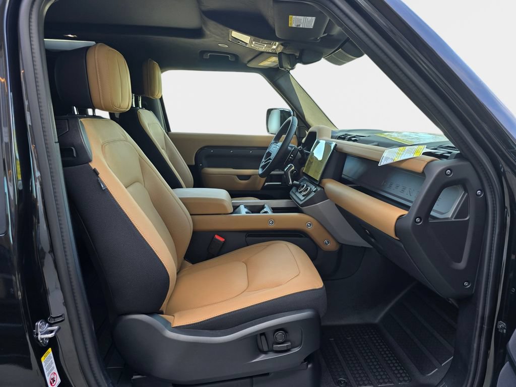 New 2026 Land Rover Defender 90 V8 AWD/4WD image 10