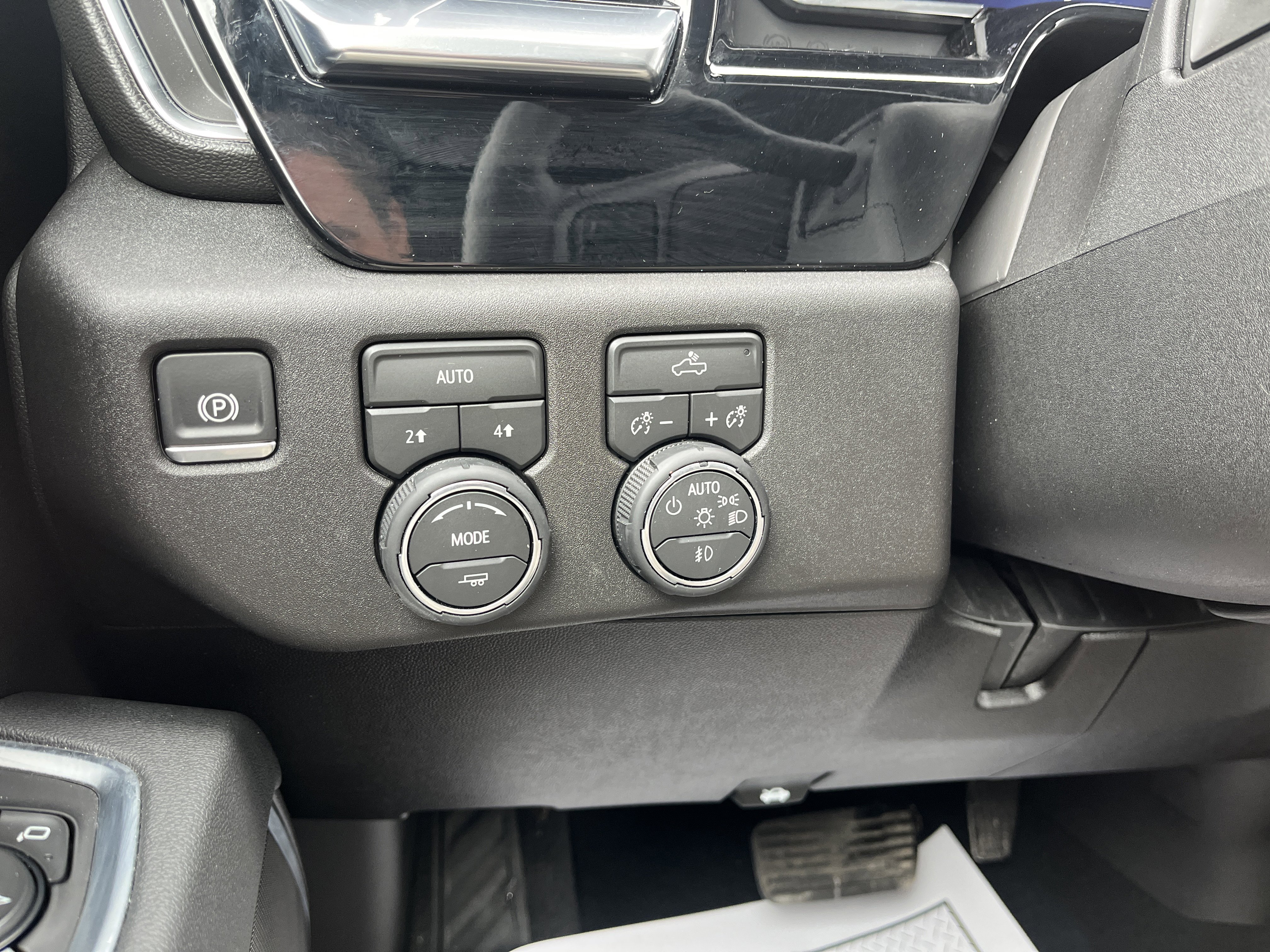 Used 2026 Chevrolet Silverado 1500 RST w/ RST Select Package image 21