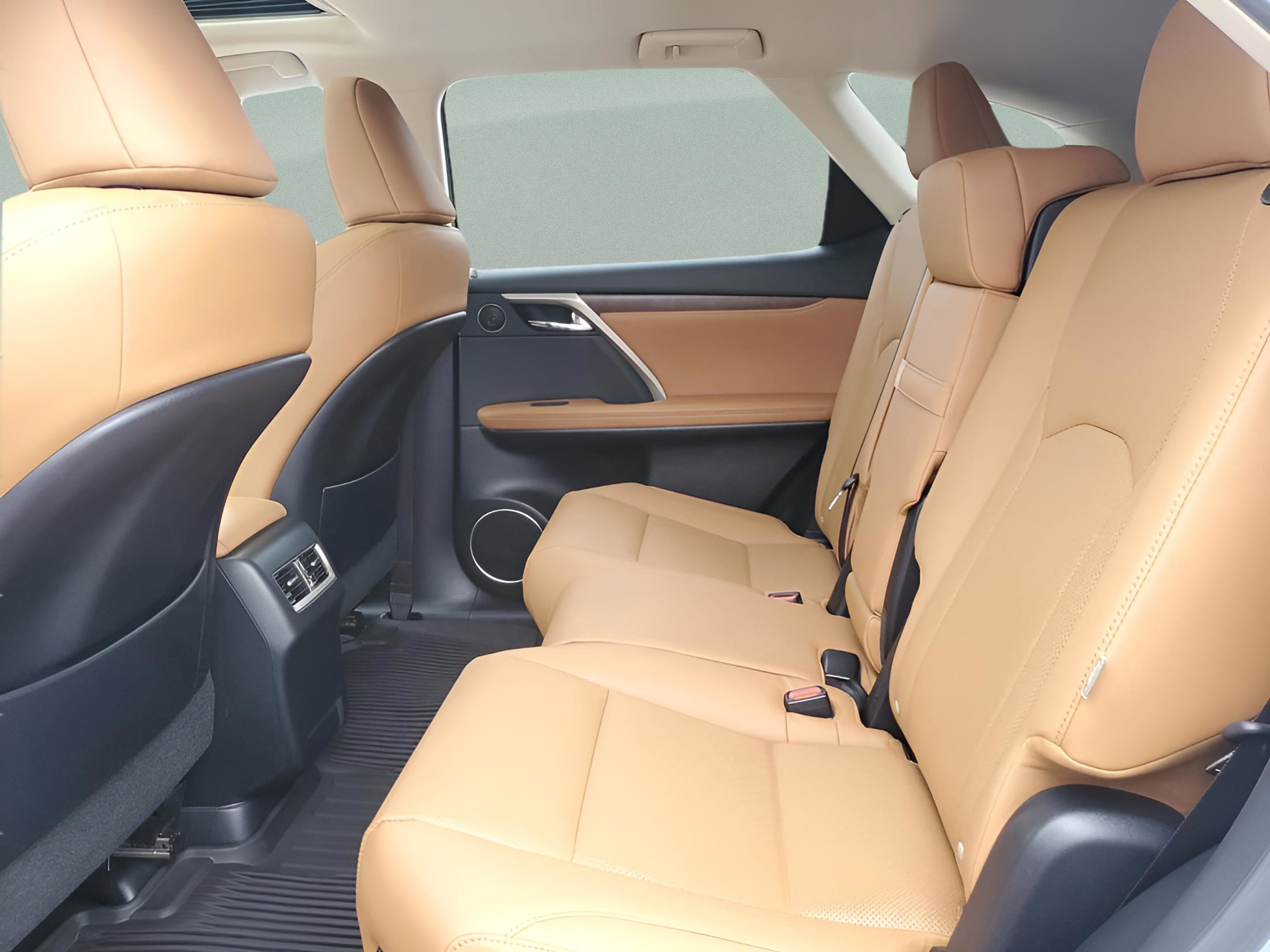 Used 2022 Lexus RX 350L Premium w/ Premium Package AWD/4WD image 9