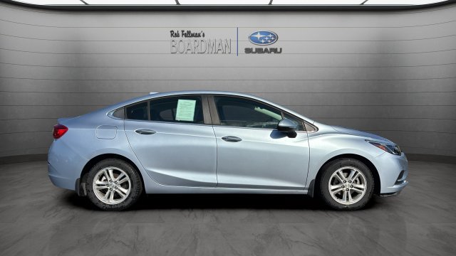 Used 2017 Chevrolet Cruze LT w/ Convenience Package FWD image 3