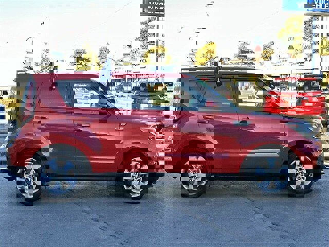 Used 2019 Kia Soul w/ Convenience Package image 2