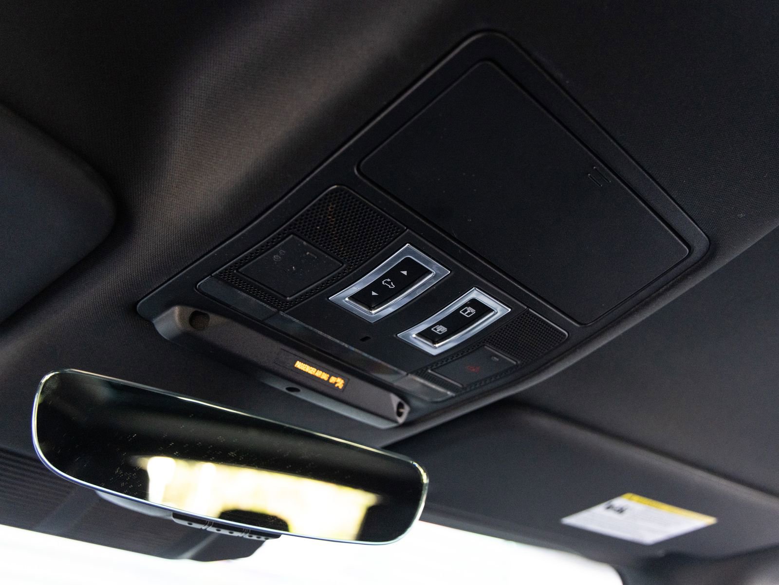 Used 2022 Land Rover Defender 90 S image 15