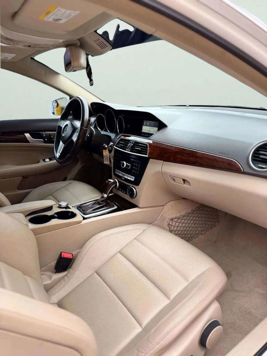 Used 2015 Mercedes-Benz C 250 Coupe image 20