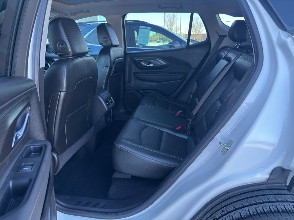 Certified 2022 GMC Terrain SLT w/ Tech Package AWD/4WD image 38