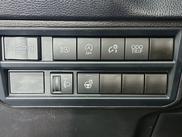 Used 2025 Toyota Tundra SR5 w/ TRD Off-Road Package AWD/4WD image 10