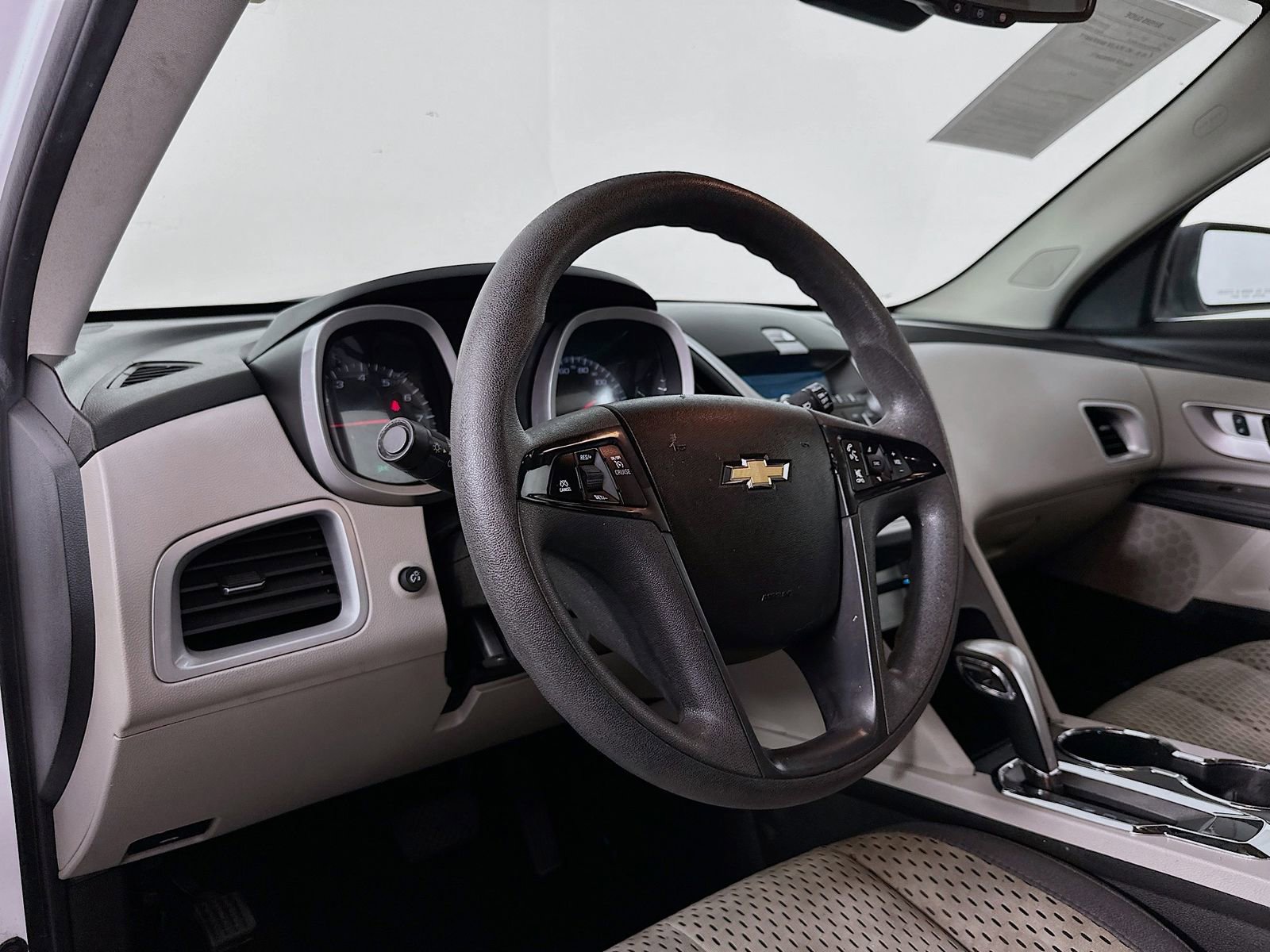 Used 2015 Chevrolet Equinox LS FWD image 10