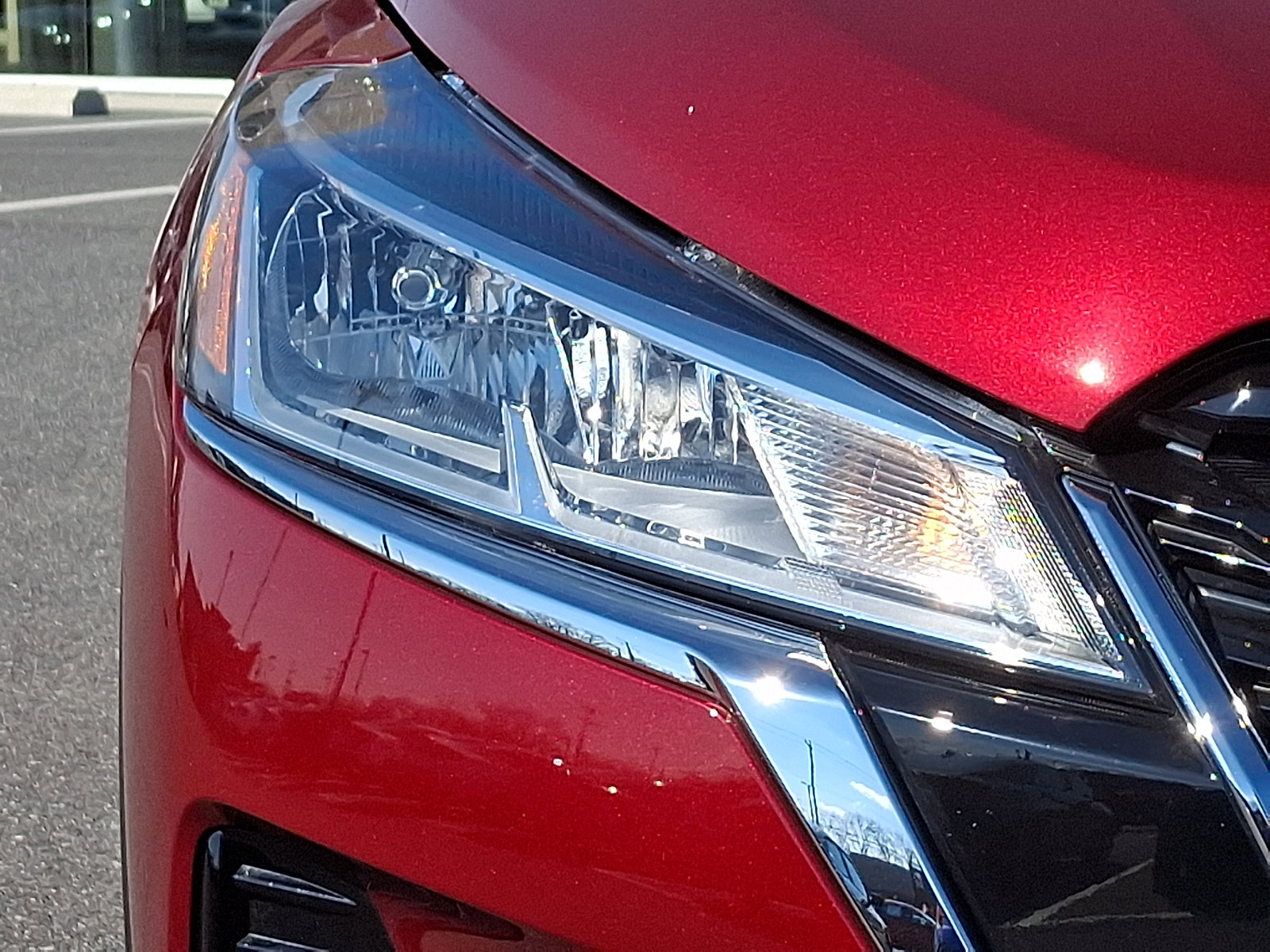 Used 2024 Nissan Kicks SV image 9