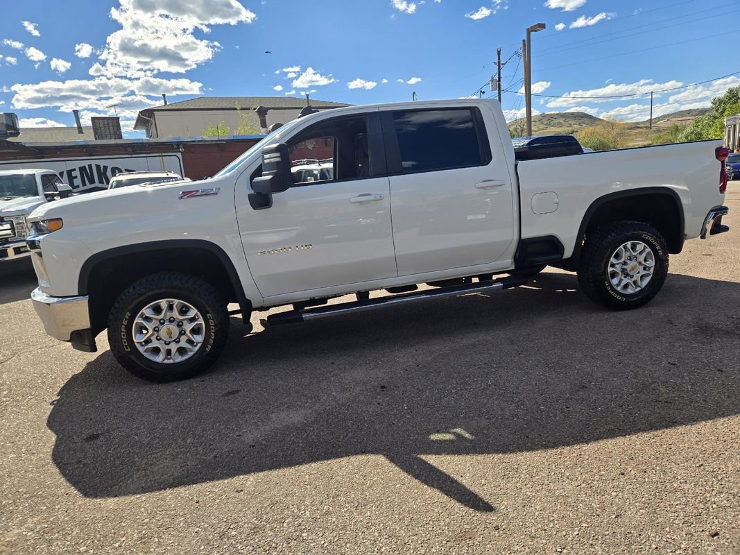 Used 2022 Chevrolet Silverado 2500 LT w/ Convenience Package image 5