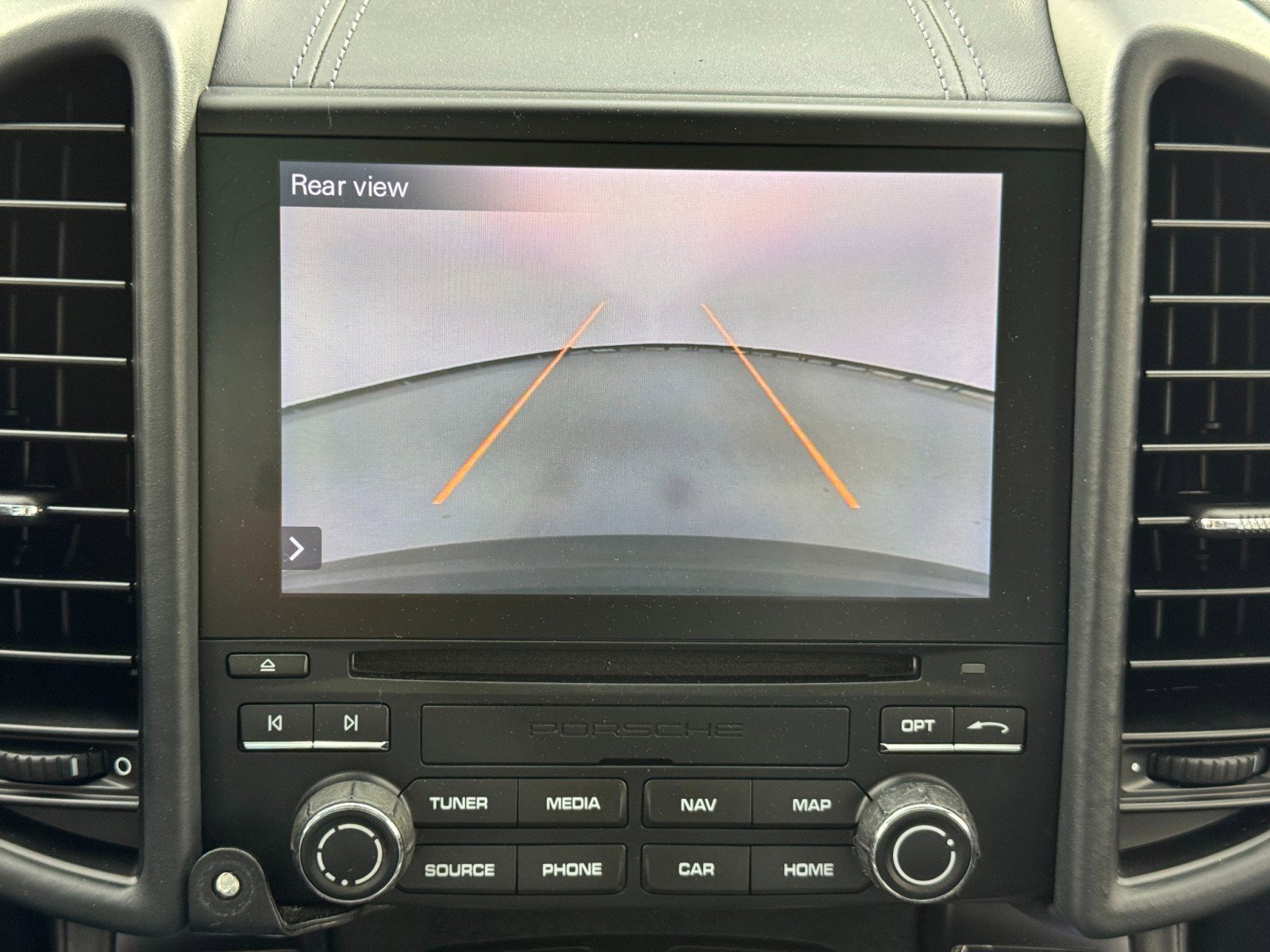 Used 2017 Porsche Cayenne Turbo image 26