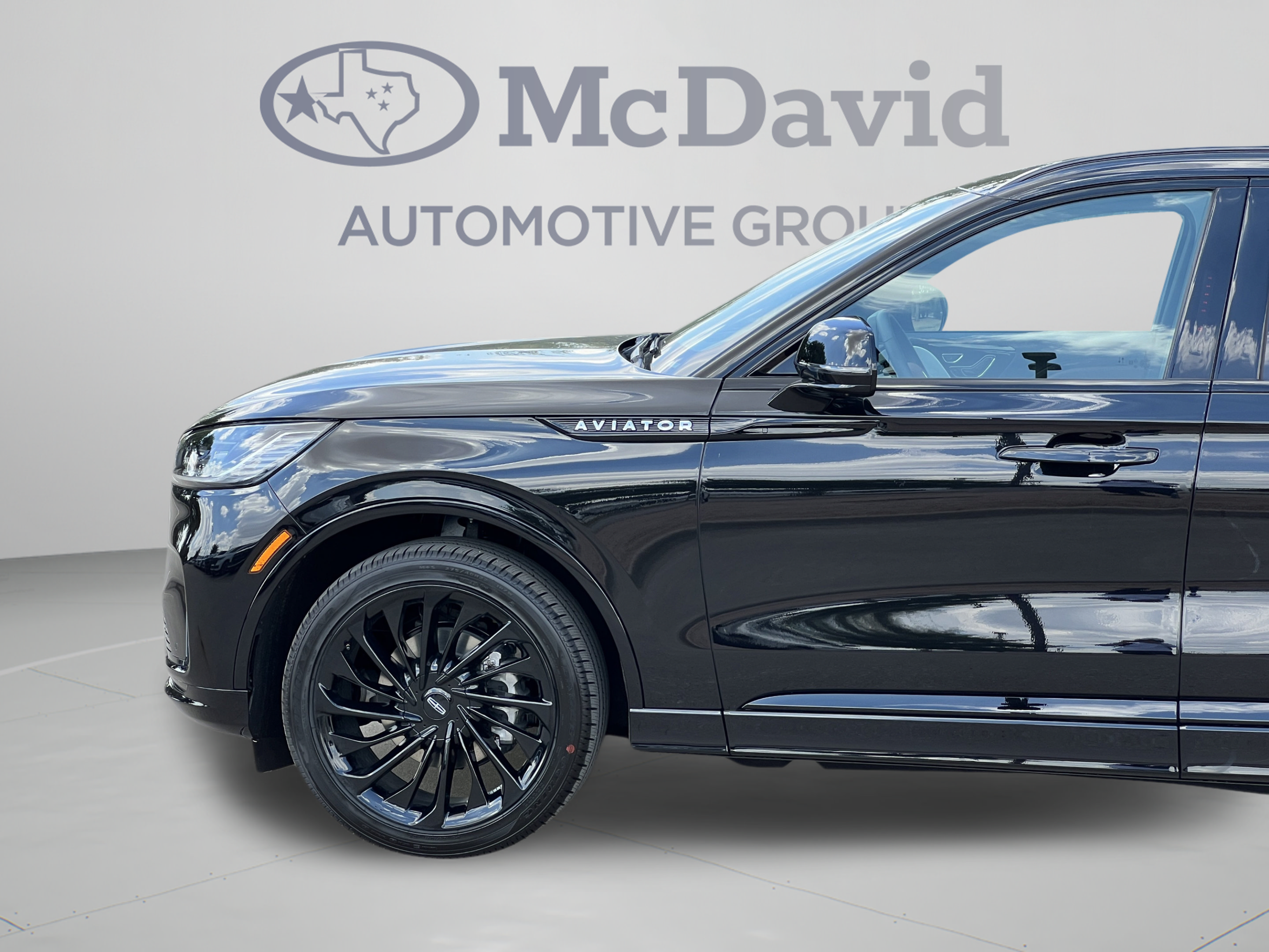 New 2026 Lincoln Aviator Reserve w/ Luxury Package RWD image 34