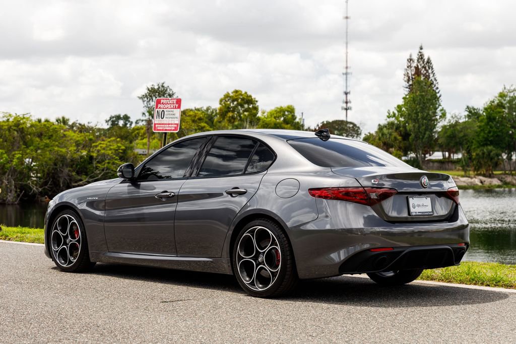 Used 2022 Alfa Romeo Giulia Veloce image 12