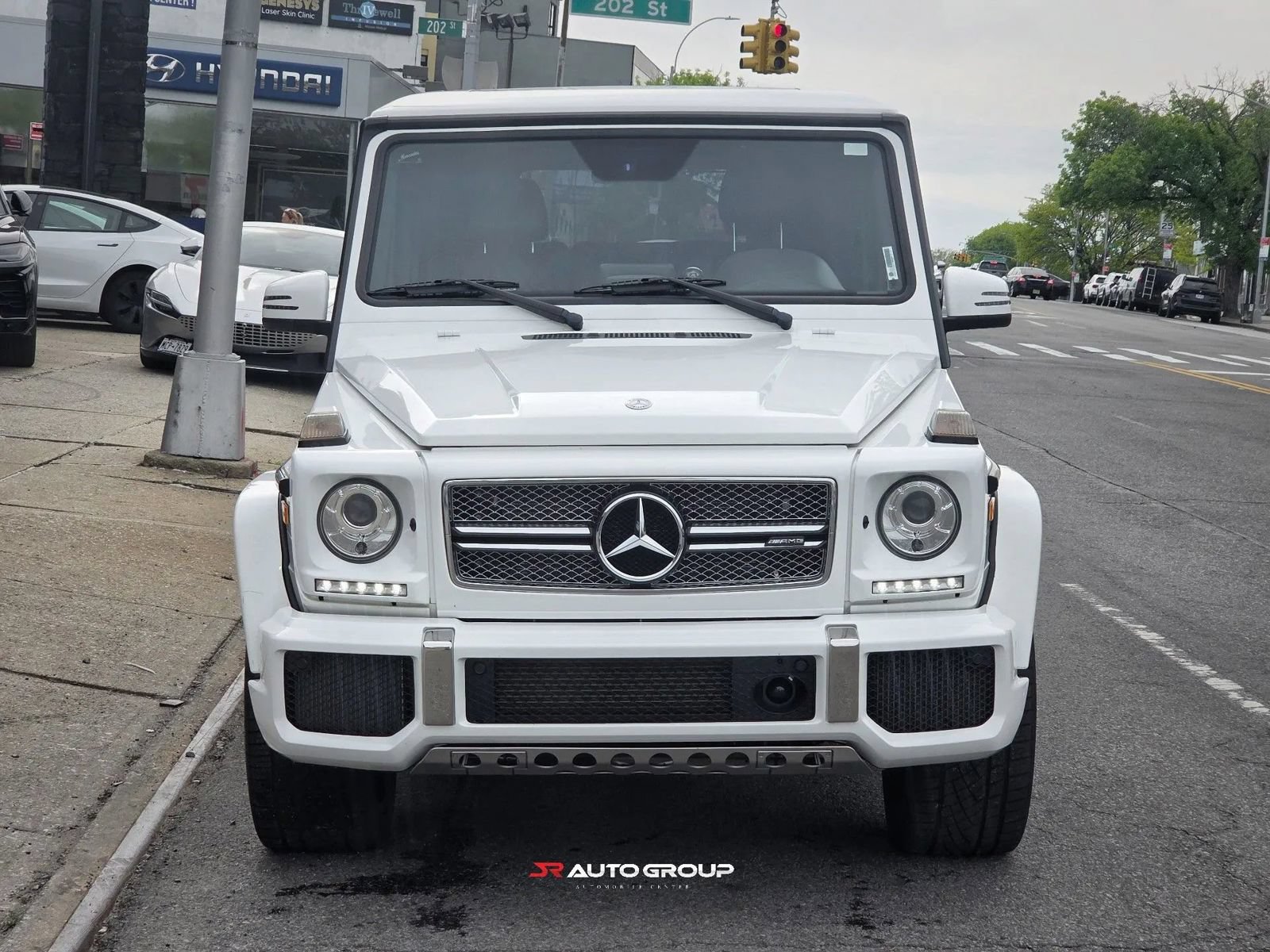Used 2017 Mercedes-Benz G 65 AMG 4MATIC image 2