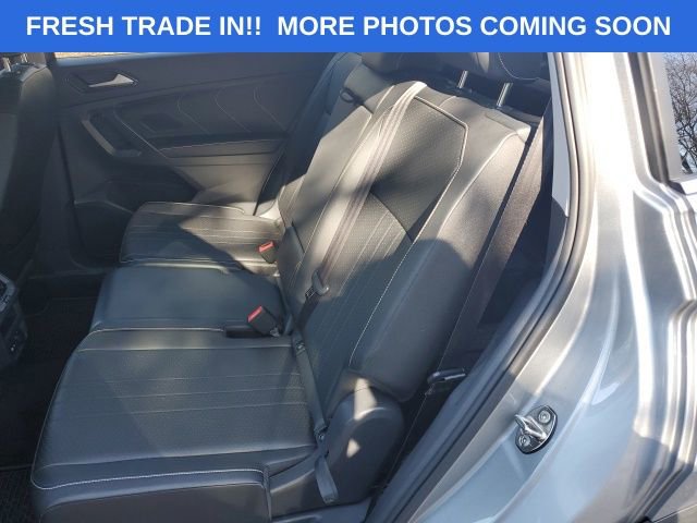 Used 2022 Volkswagen Tiguan SE image 11